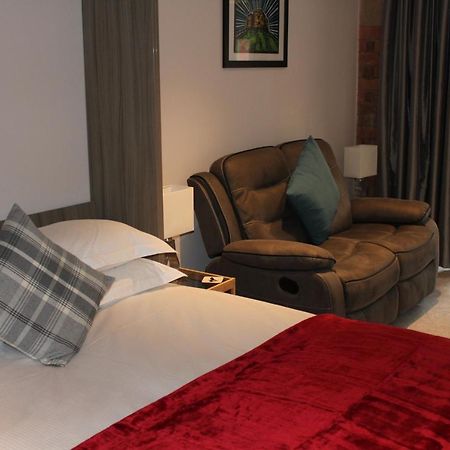 Waters Edge At Cocoa Suites York Esterno foto